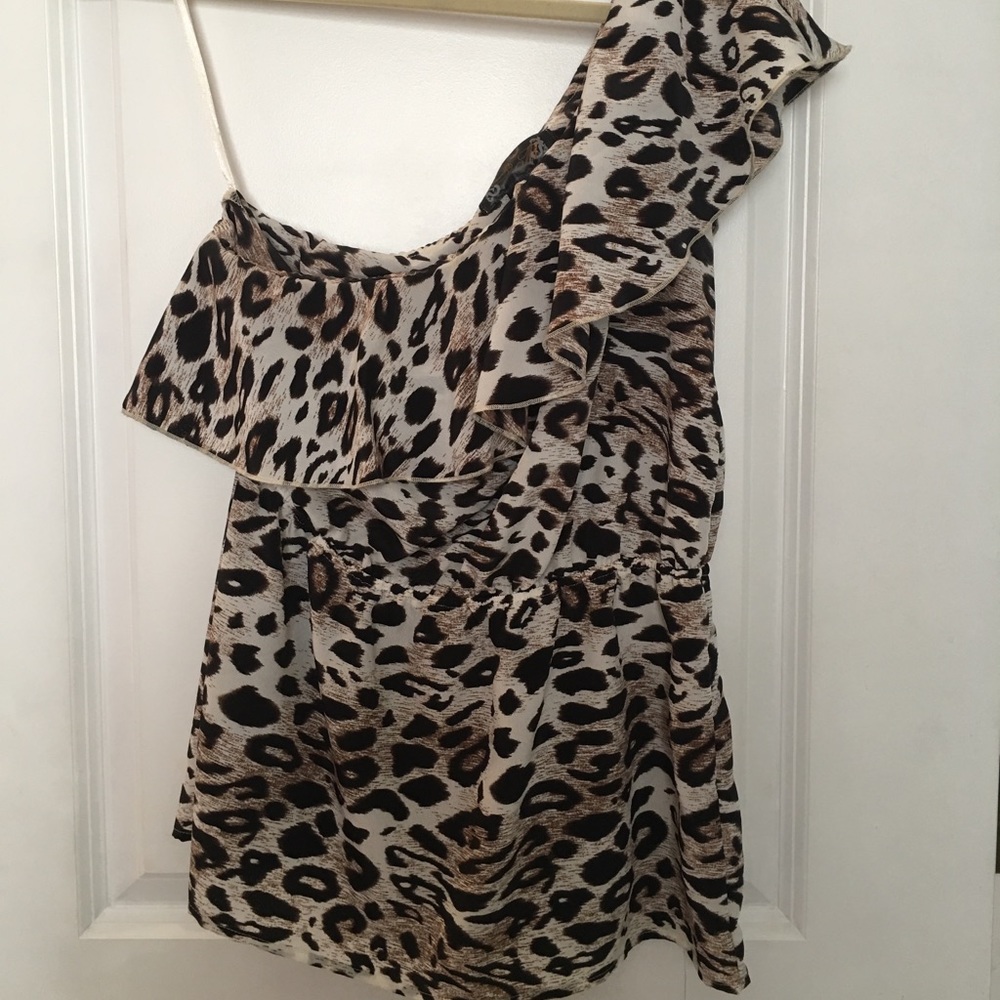 One shoulder sexy leopard print top